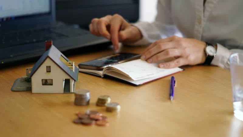 Como criar um orçamento doméstico mensal realista e eficiente