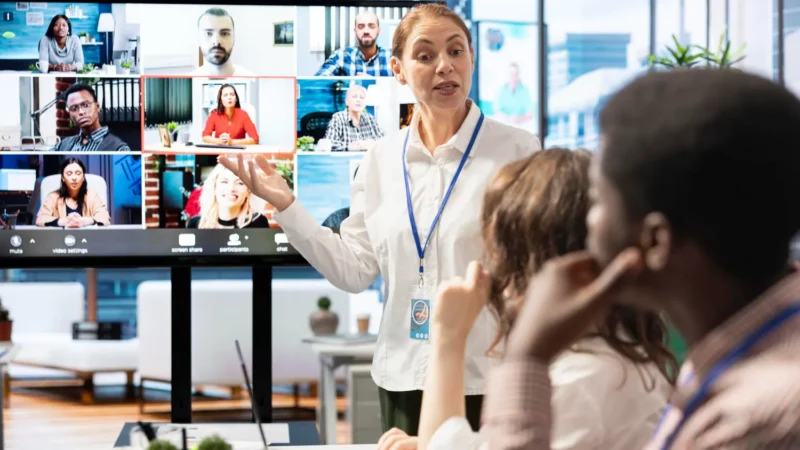 Como organizar eventos online e presenciais de forma mais eficiente 